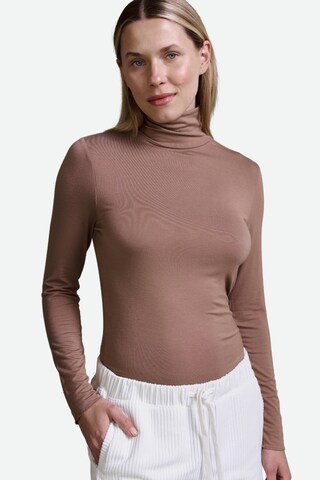 Cotton Candy Rollkragen-Langarmshirt in Braun: Vorderseite