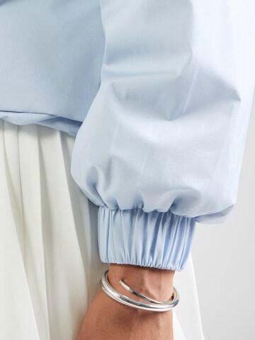 Veste mi-saison 'Sallie' elvine en bleu