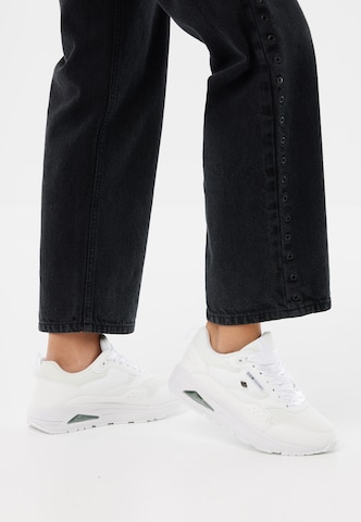 Baskets basses ' LENNOX ' BRITISH KNIGHTS en blanc