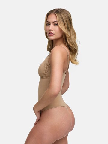 Body modellante 'Bodysuit Sculpting Shapewear with Built-In Wireless Bra and String' di cfab (formerly creamy fabrics) in beige