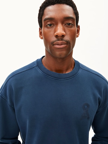 ARMEDANGELS - Sudadera 'ICONIC Å GMT DYE' en azul