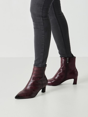 Bottines Tamaris en rouge : devant