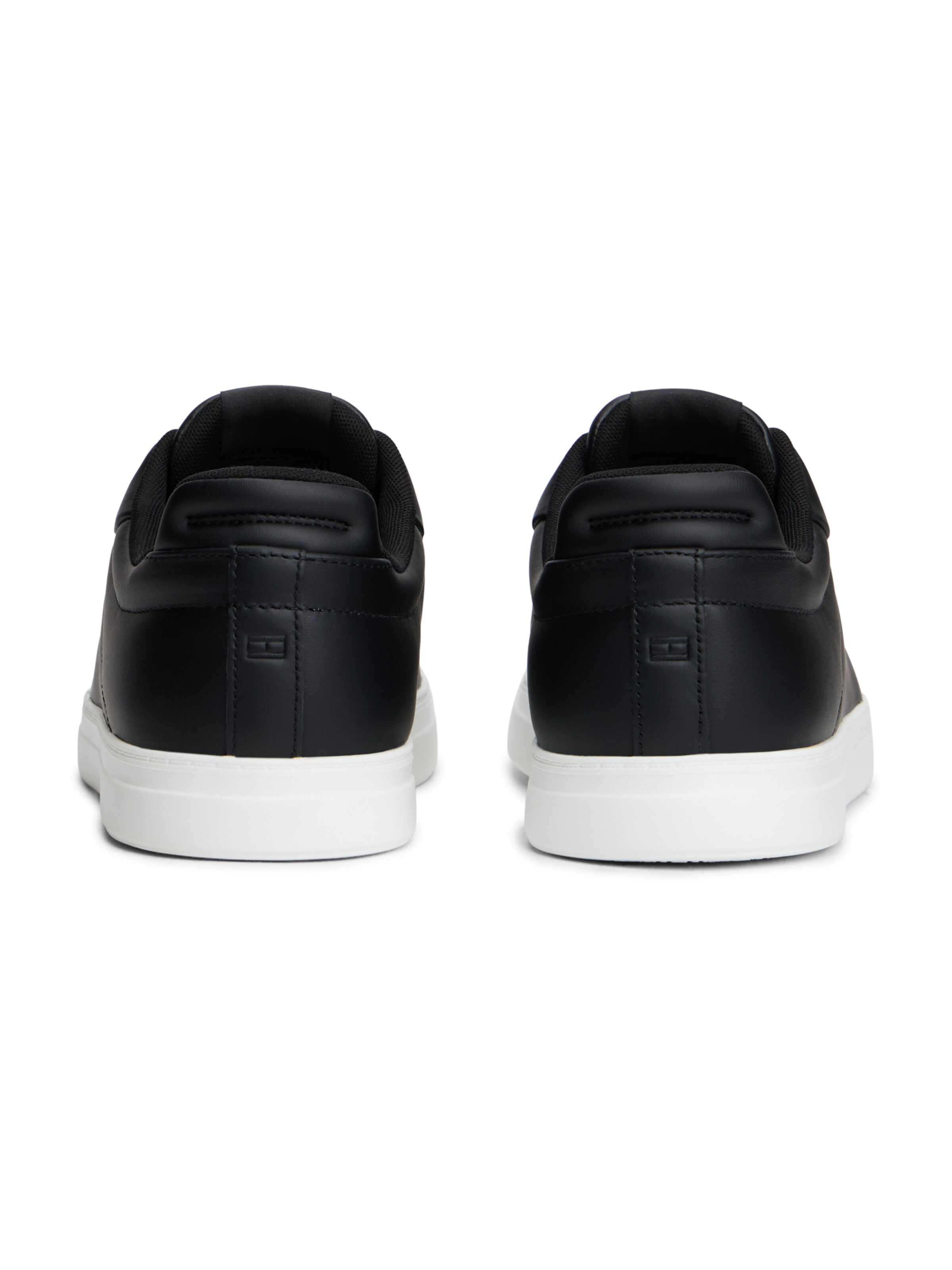 TOMMY HILFIGER - Sapatilhas baixas em preto