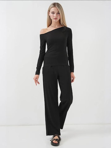 Completo pantalone di Bigdart in nero: frontale