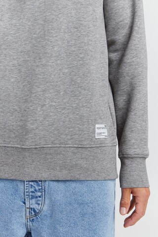 Sweat-shirt !Solid en gris