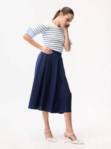 adl Rok in Blauw