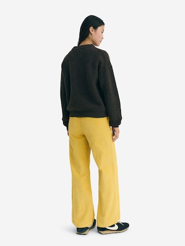 Thinking MU Pullover i brun