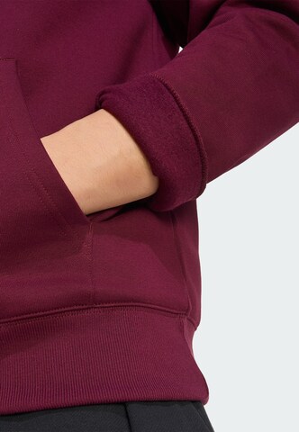 Sweat-shirt 'Trefoil Essentials' ADIDAS ORIGINALS en rouge