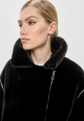 Manteau d’hiver CESARE GASPARI en noir