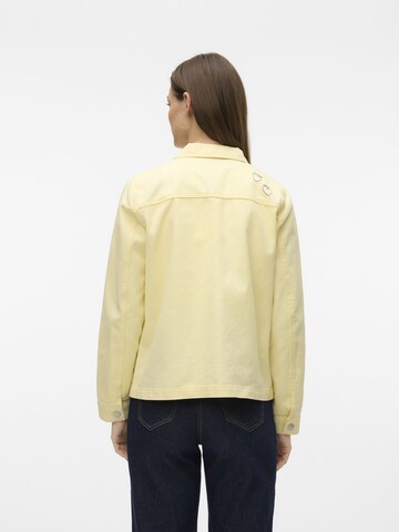 Veste mi-saison 'VILJA' VERO MODA en jaune