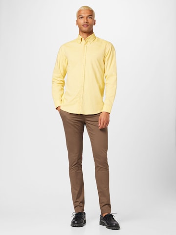 BOSS Orange Regular Fit Hemd 'Rickert' in Gelb