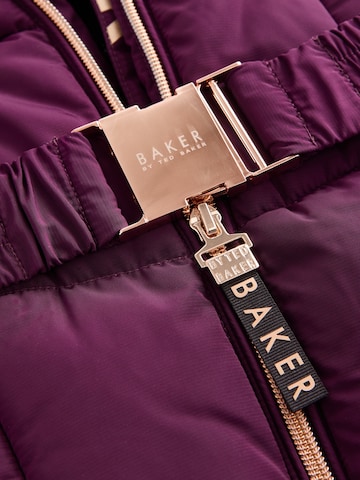 Baker by Ted Baker Пальто в Красный