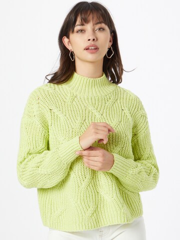 American Eagle Sweater in Green: front