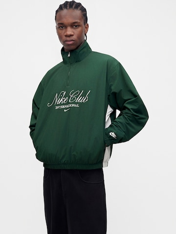 Nike Sportswear Prehodna jakna 'Club' | zelena barva
