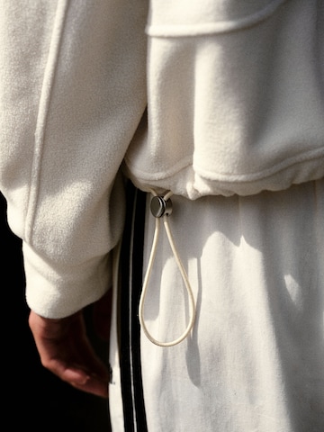 Giacca di pile di self. in beige
