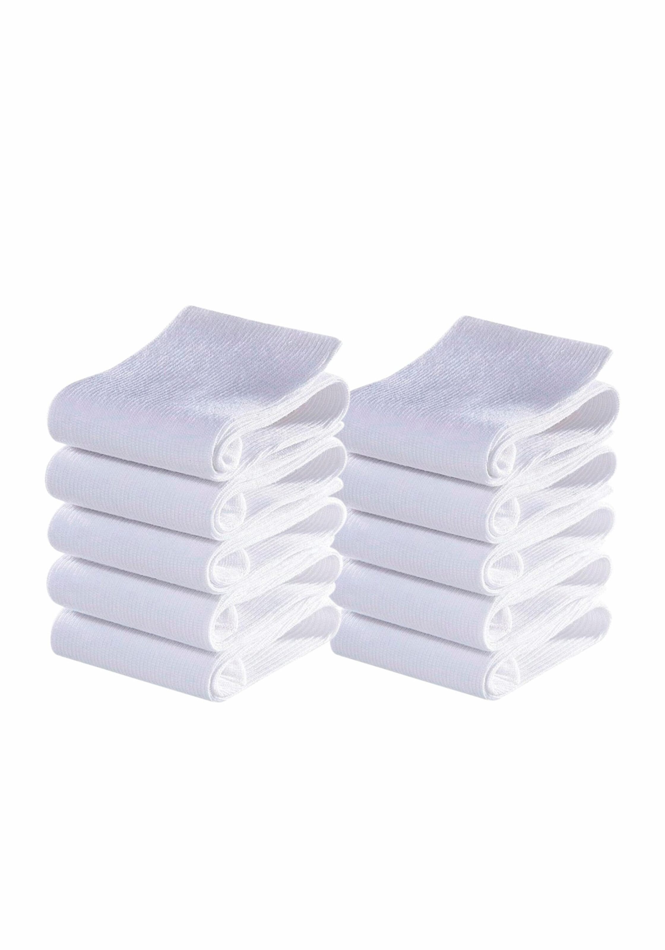 GO IN Socks in White: front