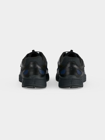 Nike Sportswear Кроссовки 'P-6000' в Черный