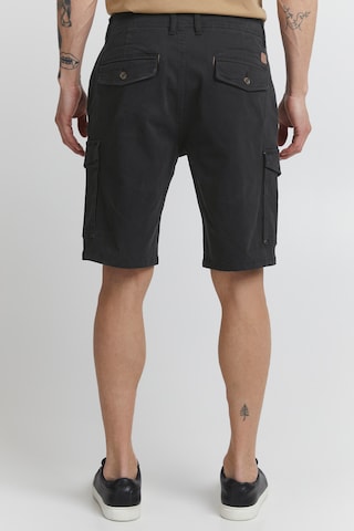 11 Project Regular Cargoshorts in Schwarz