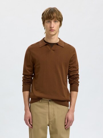 SELECTED Shirt in Brown: front