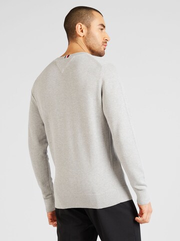 Pullover di TOMMY HILFIGER in grigio