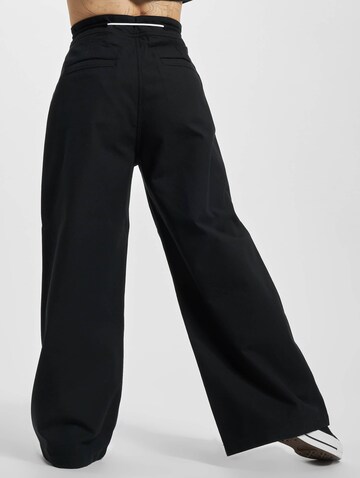 Wide leg Pantaloni sportivi di CONVERSE in nero