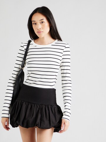 Gina Tricot Футболка в Белый: спереди