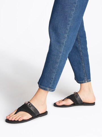 TOMMY HILFIGER Σαγιονάρες διχαλωτές σε μαύρο