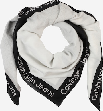 Calvin Klein Jeans Traditional Shawl in White: front