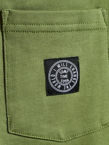 SOMETIME SOON Normalny krój Spodnie 'Anton' w kolorze zielony