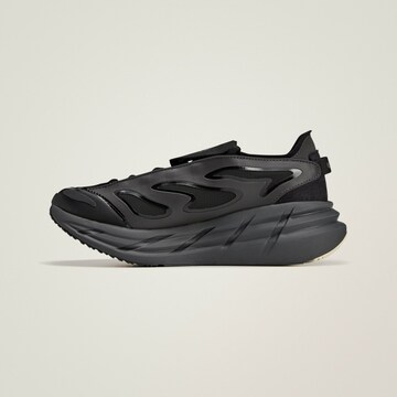ADIDAS BY STELLA MCCARTNEY Laufschuh 'Adistar' in Schwarz