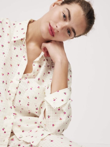 Marks & Spencer Pyjama in Beige