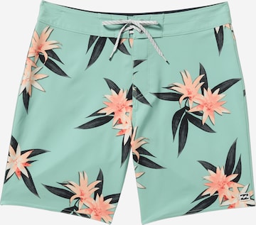 BILLABONG Badeshorts 'Sundays Pro' in Grün: Vorderseite