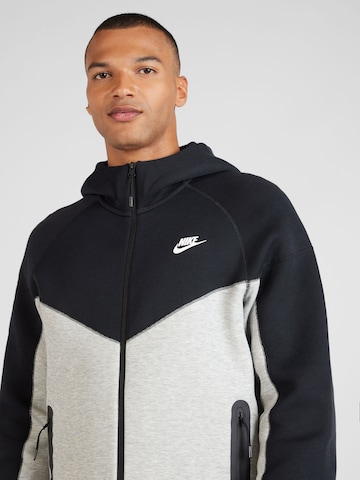 Nike Sportswear Tréning dzseki 'Tech Fleece' - szürke