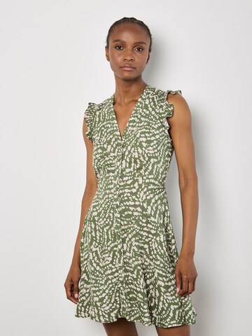 Robe ' ' Apricot en vert