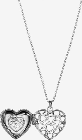 FAVS Necklace in Silver