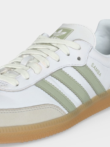 ADIDAS ORIGINALS - Sapatilhas baixas 'Samba' em branco