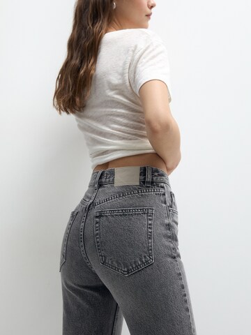 regular Jeans di Pull&Bear in grigio