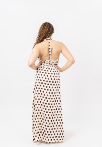 Elara Jurk in Beige