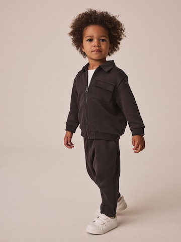 Set Next en marron : devant