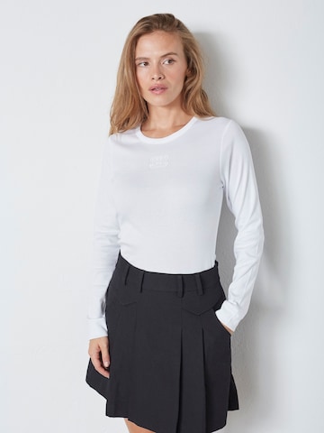 Maglietta di co'couture in bianco: frontale