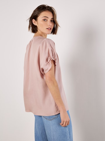 Apricot Ruffle Sleeve Woven T-Shirt ' ' in Pink