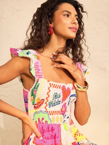 Robe d’été love & roses en rose