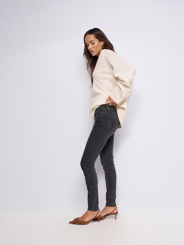Salsa Jeans Skinny Jeans 'Wonder' in Zwart