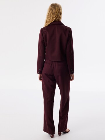 Twist Blazer in Red