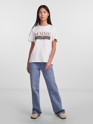 PIECES Shirt 'JEO' in White