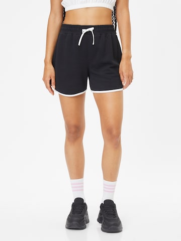 AÉROPOSTALE Regular Shorts in Schwarz: predná strana