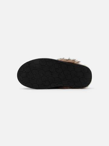 UGG Kapcie 'Scuffette' w kolorze czarny