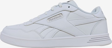 Baskets basses Reebok en blanc : devant