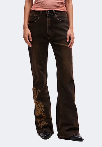 Ed Hardy - Pierna ancha Vaquero en marrón: frente