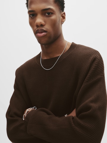 Pull&Bear Sveter - Hnedá